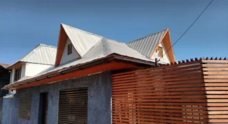 San Bernardo 🏡 Casa ESQUINA en Venta — ubicada en Calle Principal ¡Gran Oportunidad! Casa con Amplio Terreno y Potencial de Ampliación