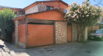 San Bernardo, Casa Esquina 2 Pisos, 78 m² Terreno, Sector Tranquilo y Bien Conectado