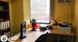 Santiago centro, Monjitas, gran oficina en arriendo